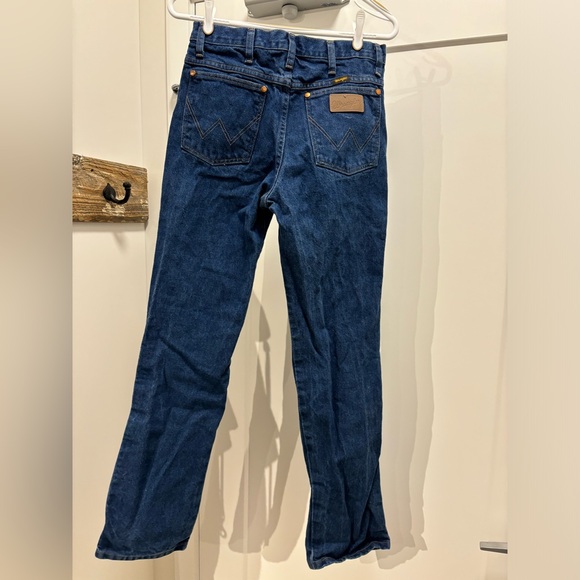 Wrangler Jeans - Picture 2 of 5